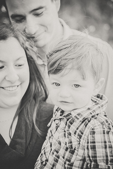 Gabriel, dad and mom family portraits, Verdun. Photos by Motti Montreal|Vaudreil family portraits photographer